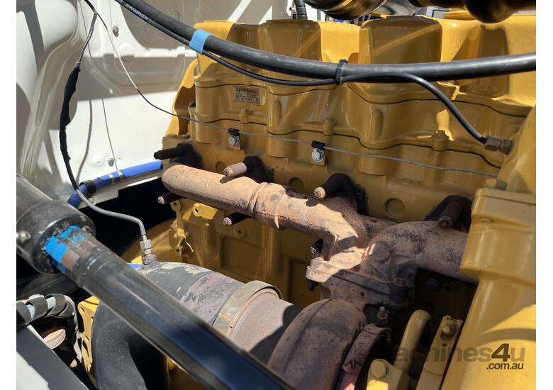 caption 1986 Mack Super Liner R721RS Superliner 6x4 Prime Mover fully restored