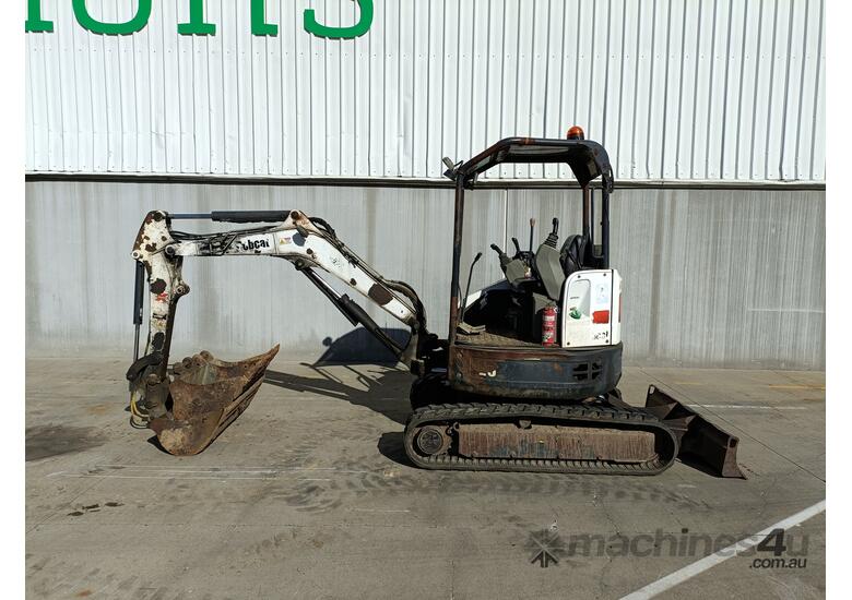 2013 Bobcat E26 Rubber Tracked Excavator