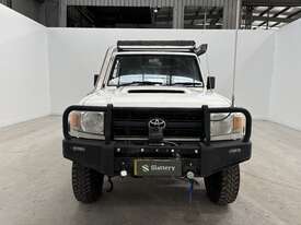 2011 Toyota Landcruiser 76 Series Workmate Wagon (V8 Diesel) (Manual) - picture2' - Click to enlarge