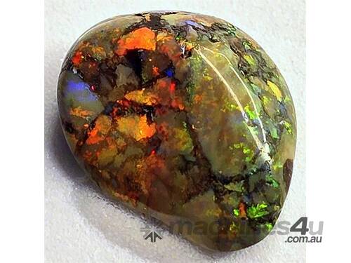 AUSTRALIAN BLACK OPAL SOLID 