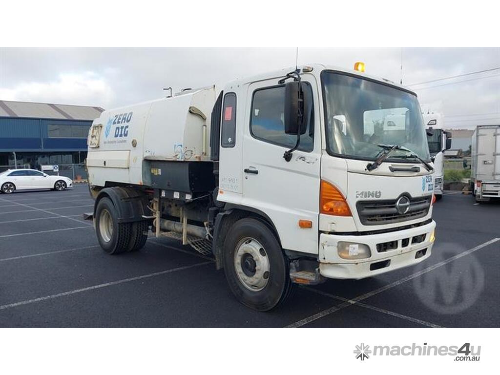 Buy Used Hino FG Trucks (1109398) - Listed on Machines4u