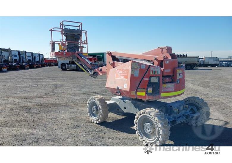 caption JLG 340aj