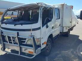 Hino 300 Series 816 - picture1' - Click to enlarge