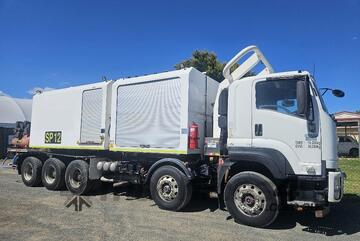 Isuzu 2013   FYH2500