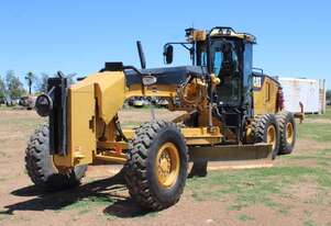 Caterpillar 2011   12M