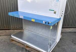 Gelman Sciences Clean Bench HLF-120 Series Laminar Flow Cabinet Work Station Laboratory Lab