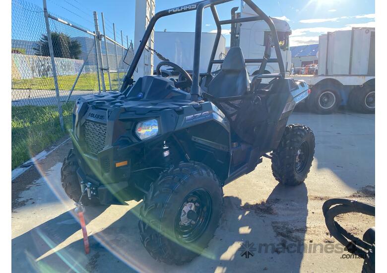 caption 2015 Polaris ACE 570 ATV/VTT