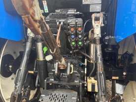 2016 New Holland T6.160 Auto Command - picture1' - Click to enlarge