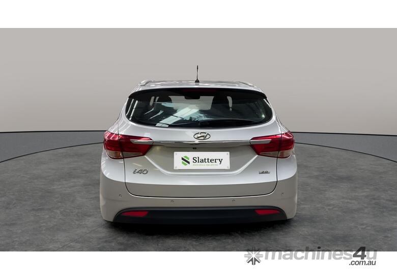 caption 2015 Hyundai i40 Active Wagon Petrol (Auto)