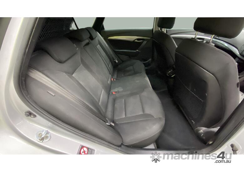 caption 2015 Hyundai i40 Active Wagon Petrol (Auto)