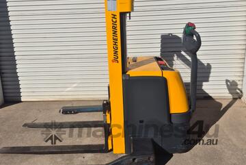 2013 Jungheinrich 1.4T Walkie Stacker
