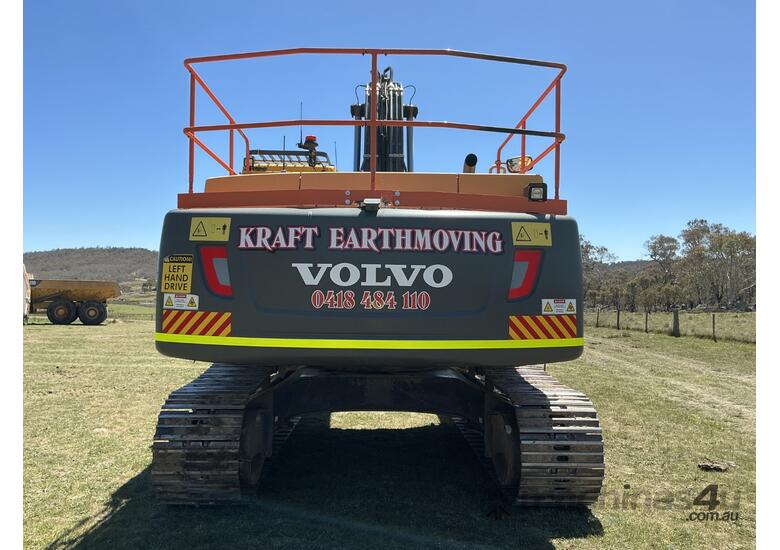 2021 Volvo EC300DL Excavator (Steel Tracked)