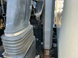 2007 Isuzu FRR550  Curtain Sider - picture0' - Click to enlarge