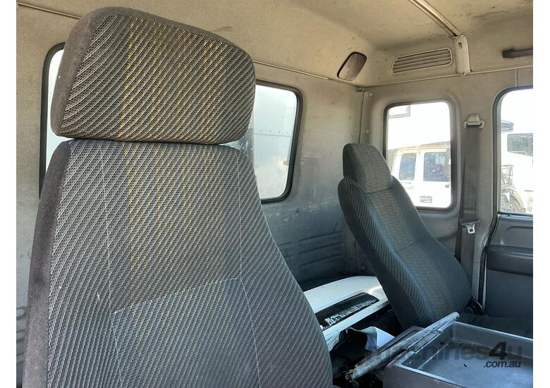 2007 Isuzu FRR550  Curtain Sider