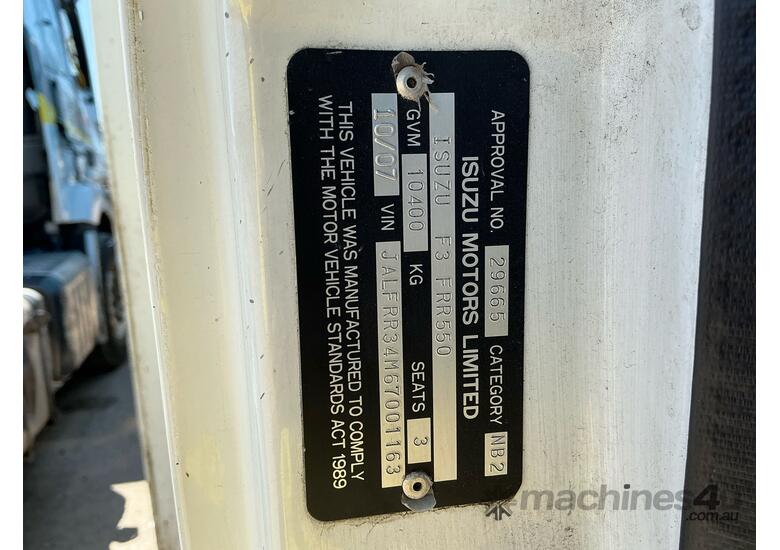 2007 Isuzu FRR550  Curtain Sider