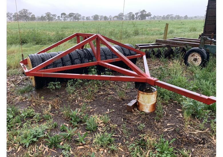 Kyabram Steel & Fabrication Tow Behind Multi Tyre Roller, Roller Width Approx 3000 mm 