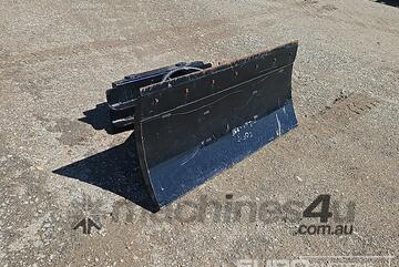 Captok 1100mm Dozer Blade to suit Mini Skidsteer Loader