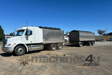 Freightliner Columbia CL112 Tipper Truck