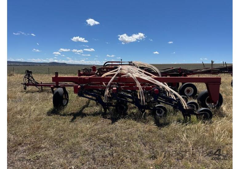 2011 Morris 7240 Air Seeder