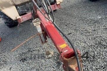 (9081) Giltrap fertilizer/ manure spreader ( no buyers premium on this lot)