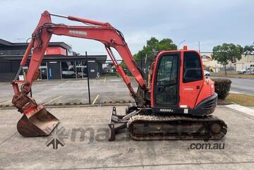 8 Ton excavator - big enough for all your needs