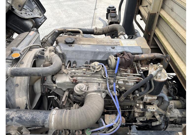 2005 Isuzu N-Series NC  4x2 Tray Truck