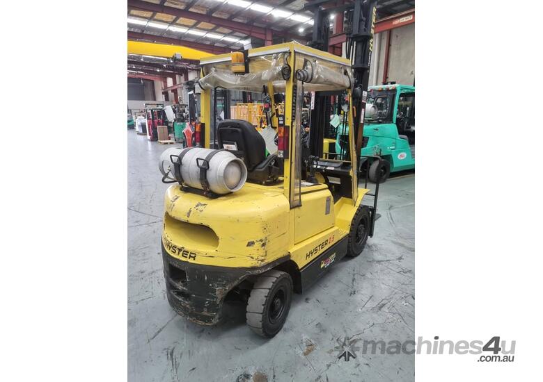 HYSTER 2.5T LPG FORKLIFT – LOW HOURS