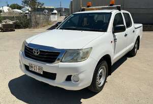2011 Toyota Hilux SR Dual Cab 4x2 V6 Petrol