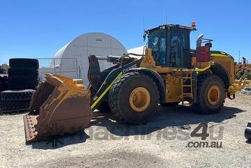 2020 John Deere 824L Wheel Loaders