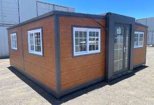 Brown Expandable Container House with Ensuite