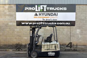 Crown SC5200 1.8T 4370mm 3 Stage Forklift Refurbished