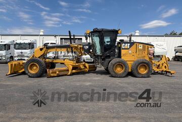 2014 Caterpillar 12M VHP Plus Articulated Grader