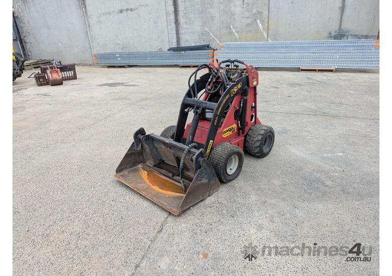 Dingo K9-3 Mini Loader
