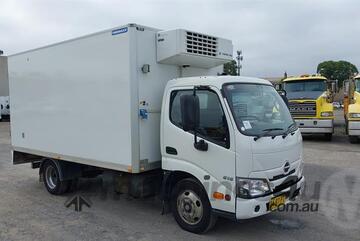Hino   300