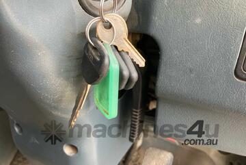 2007 Mitsubishi FV500 Table Top