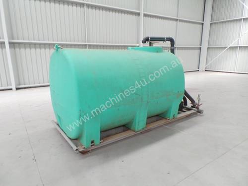 2017 Workmate 4000 Litre Poly Tanks