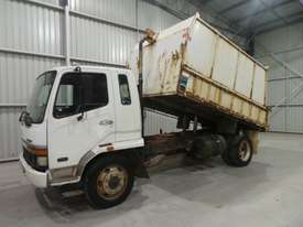 2002 Mitsubishi FK618 Chipper Tipper - picture0' - Click to enlarge