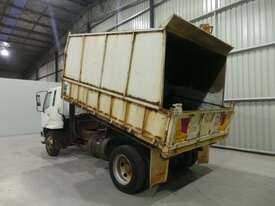 2002 Mitsubishi FK618 Chipper Tipper - picture1' - Click to enlarge