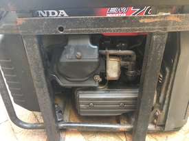 Honda EM70is Generator - picture1' - Click to enlarge