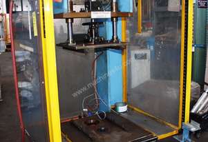 Hydraulic pneumatic transfer molding