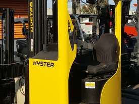 Hyster Electric High Reach Truck 1.4 Ton 7000mm Lift Fresh Paint Serviced Low Hours - picture0' - Click to enlarge