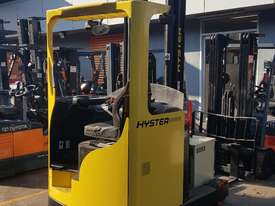 Hyster Electric High Reach Truck 1.4 Ton 7000mm Lift Fresh Paint Serviced Low Hours - picture0' - Click to enlarge