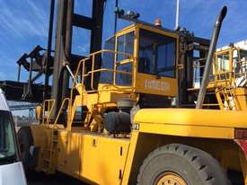 OMEGA 54D DCH CONTAINER HANDLER - Hire - picture0' - Click to enlarge