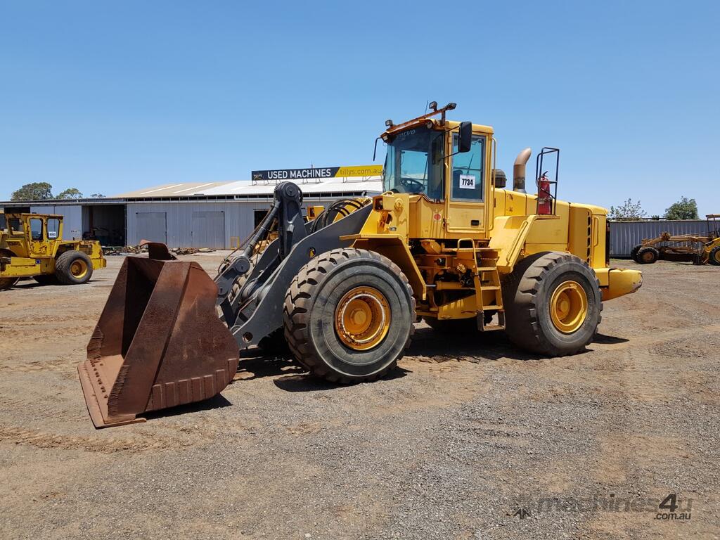 Used 2004 Volvo L180E Wheeled Loader in , - Listed on Machines4u