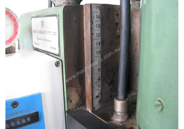 caption Bench Top Radial Riveting Rivet Machine