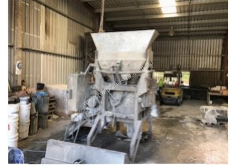 caption Concrete Pan Mixer