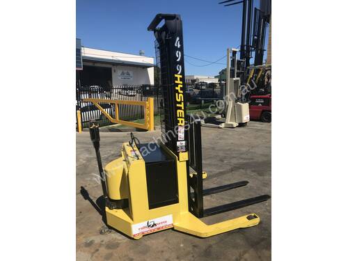 Hyster - Walk Behind Stacker - Fully Refurbished - great battery - 9 months warranty