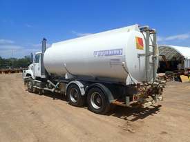 International S-Line 18000 Litre Water Truck - picture1' - Click to enlarge