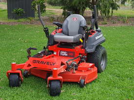Gravely Pro-Turn 48 Zero Turn Mower with MULCH Kit - Nearly NEW - picture0' - Click to enlarge