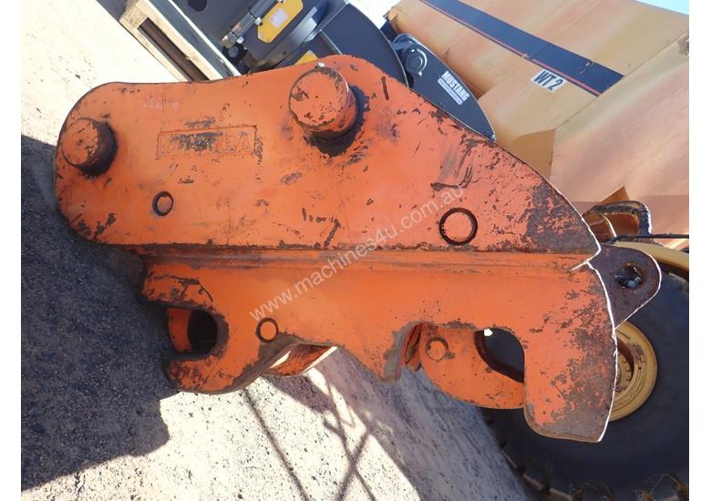 Used tefra ZX4703 Quick Hitch in , Listed on Machines4u